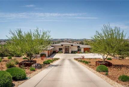 Paso de los Amigos - Templeton, California