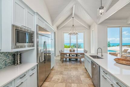Oceanfront Home with Private Pool - Forbes Hill, Bahamas