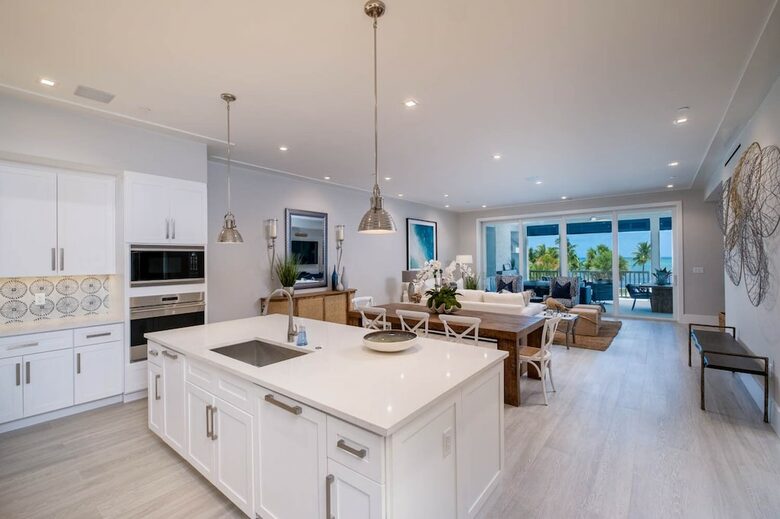 New Modern Penthouse with Private Beach - Islamorada, Florida