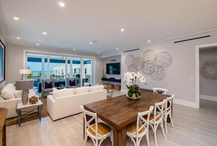 New Modern Penthouse with Private Beach - Islamorada, Florida