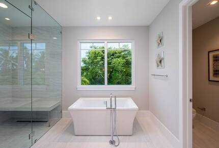 New Modern Penthouse with Private Beach - Islamorada, Florida