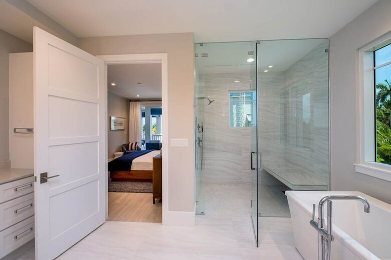 New Modern Penthouse with Private Beach - Islamorada, Florida