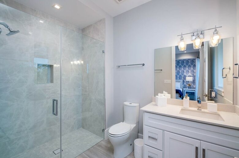 New Modern Penthouse with Private Beach - Islamorada, Florida