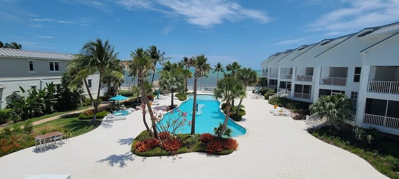 New Modern Penthouse with Private Beach - Islamorada, Florida