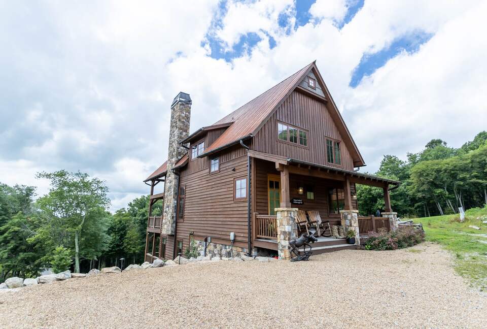 Moose Overlook | The Lodges at Eagles Nest - Banner Elk, North Carolina