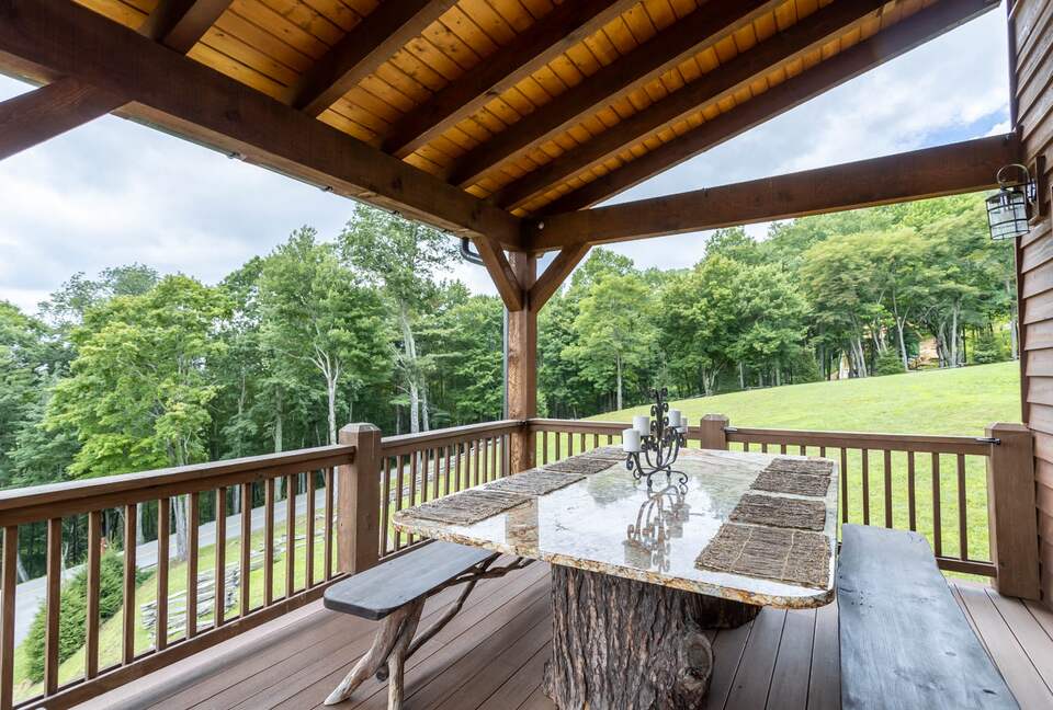 Moose Overlook | The Lodges at Eagles Nest - Banner Elk, North Carolina