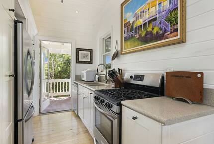 Miranda House | Luxurious Two Bedroom Home Steps from Caribbean w/Pool, Sunset Views, Snorkeling! - Governor's Harbour, Eleuthera, Bahamas