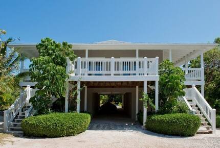 Margherita House | Elegant Caribbean Escape with a Pool - Governor's Harbour, Bahamas