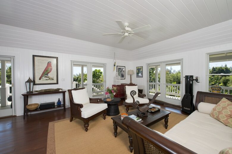 Margherita House | Elegant Caribbean Escape with a Pool - Governor's Harbour, Bahamas