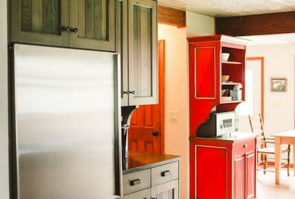 Three-Story Home In The Heart Of Crested Butte | Easy Walk To Elk Avenue And To The Free Mountain Shuttle - Crested Butte, Colorado