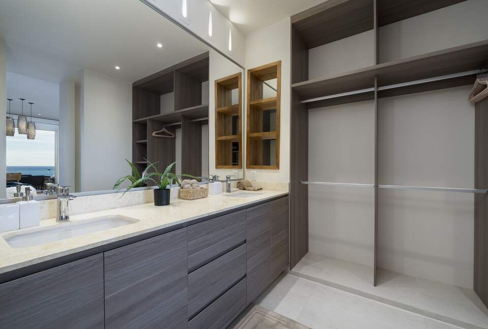 Amazing 3-Bedroom Condo with Views of Sea of Cortez - Cabo San Lucas, Mexico