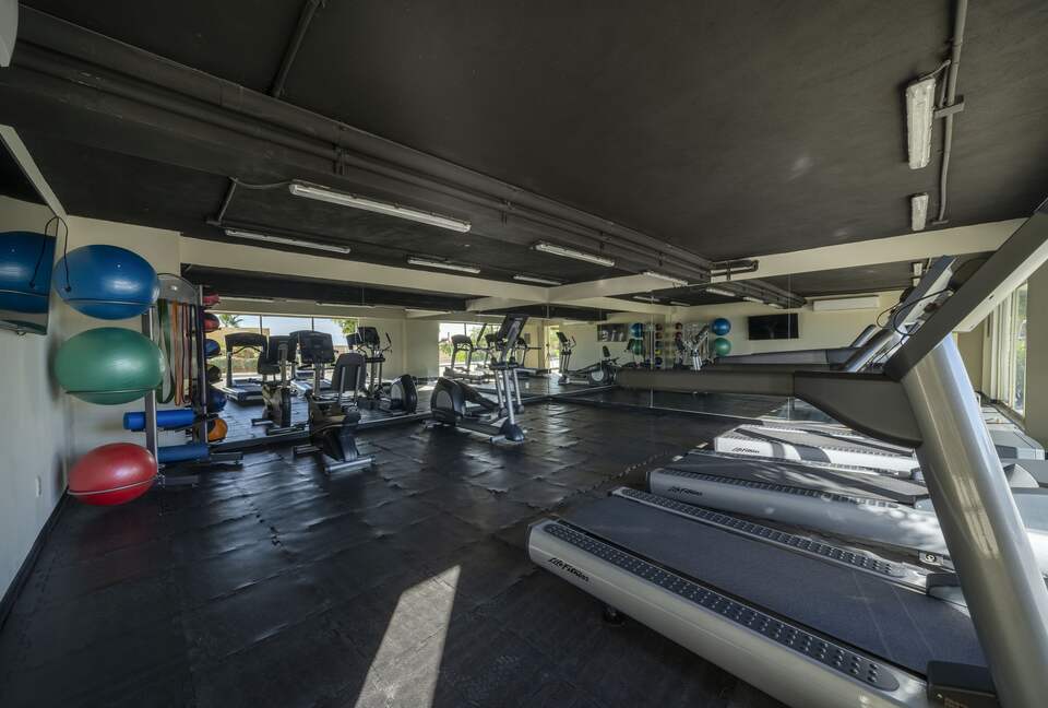 Amazing 3-Bedroom Condo with Views of Sea of Cortez - Cabo San Lucas, Mexico