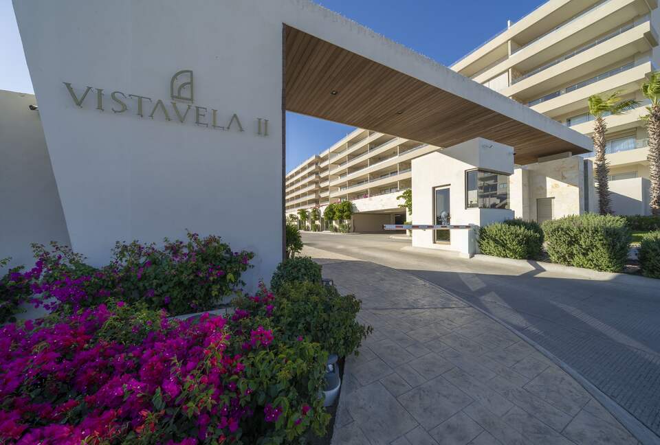 Amazing 3-Bedroom Condo with Views of Sea of Cortez - Cabo San Lucas, Mexico