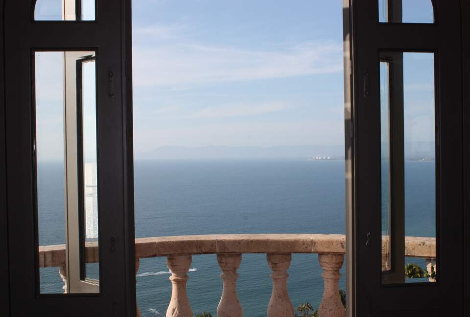 Puerto Vallarta Sweeping Views - Puerto Vallarta, Mexico