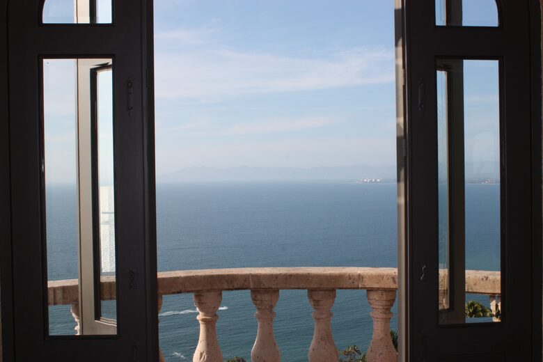 Puerto Vallarta Sweeping Views - Puerto Vallarta, Mexico