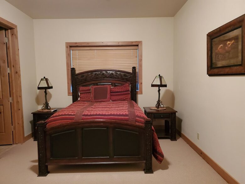 Custom Canadian Log Lodge - Park City, Utah