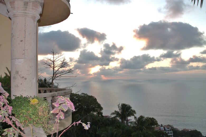 Puerto Vallarta Sweeping Views - Puerto Vallarta, Mexico
