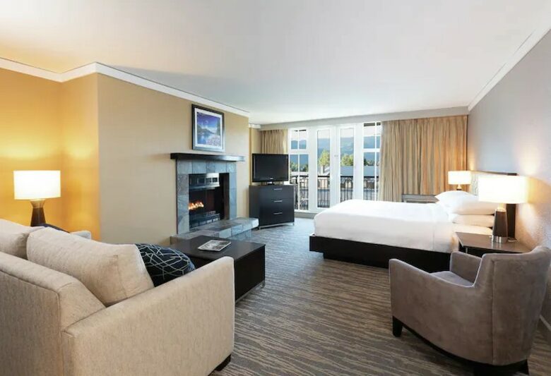 Hilton Whistler Resort and Spa "Premier Studio"- Located In the Heart of Whistler Village! - Whistler, Canada
