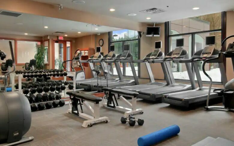 Hilton Whistler Resort and Spa "Premier Studio"- Located In the Heart of Whistler Village! - Whistler, Canada