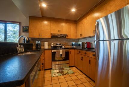 Beech Mountain Resort and Ski Village Getaway - Beech Mountain, North Carolina