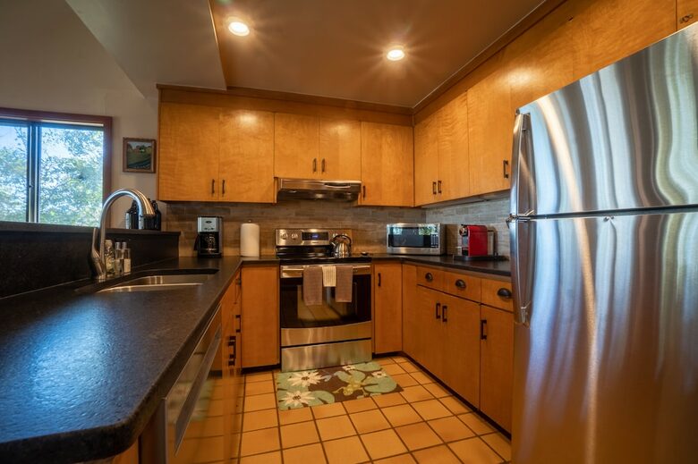 Beech Mountain Resort and Ski Village Getaway - Beech Mountain, North Carolina