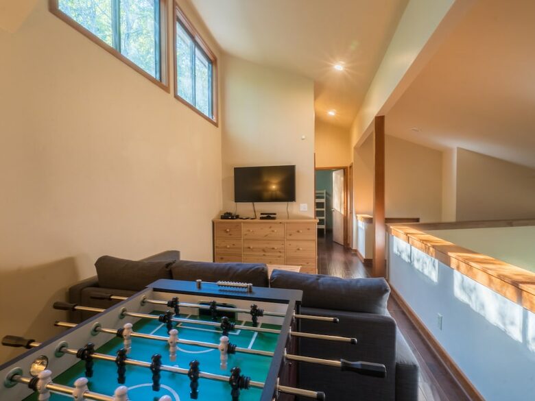 Beech Mountain Resort and Ski Village Getaway - Beech Mountain, North Carolina