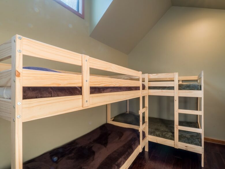 Beech Mountain Resort and Ski Village Getaway - Beech Mountain, North Carolina