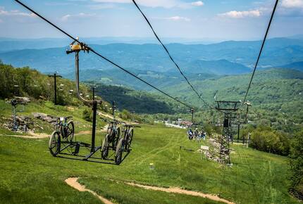 Beech Mountain Resort and Ski Village Getaway - Beech Mountain, North Carolina