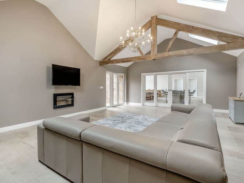 THISTLETON HOUSE FARM - THISTLETON, United Kingdom