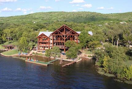 Lakefront Log Home with Large Lagoon Pool and Hot tub | Sleeps 35 - Burnet, Texas
