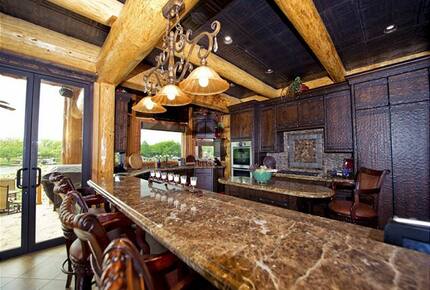 Lakefront Log Home with Large Lagoon Pool and Hot tub | Sleeps 35 - Burnet, Texas
