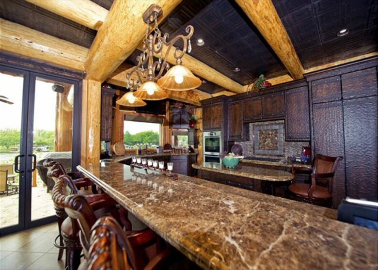 Lakefront Log Home with Large Lagoon Pool and Hot tub | Sleeps 35 - Burnet, Texas