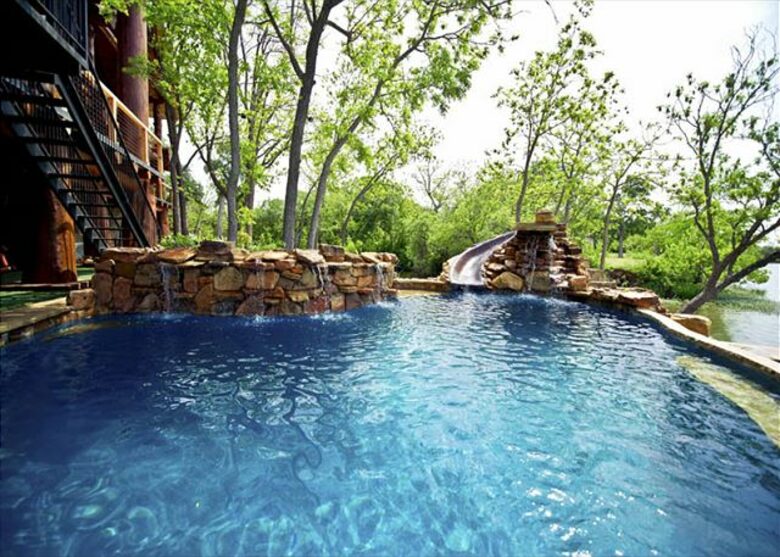 Lakefront Log Home with Large Lagoon Pool and Hot tub | Sleeps 35 - Burnet, Texas