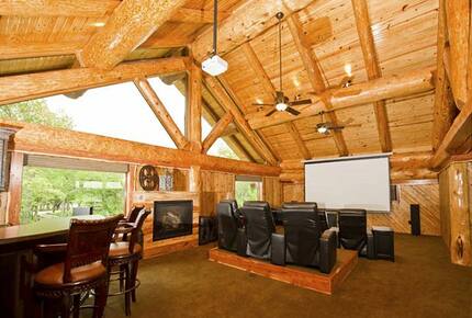 Lakefront Log Home with Large Lagoon Pool and Hot tub | Sleeps 35 - Burnet, Texas