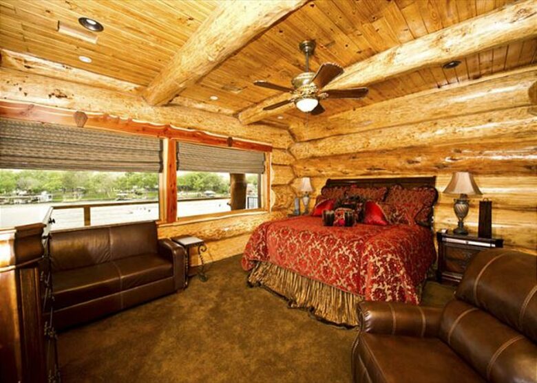 Lakefront Log Home with Large Lagoon Pool and Hot tub | Sleeps 35 - Burnet, Texas