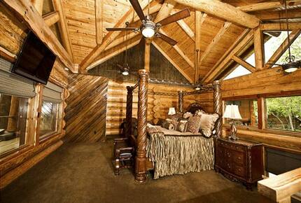 Lakefront Log Home with Large Lagoon Pool and Hot tub | Sleeps 35 - Burnet, Texas