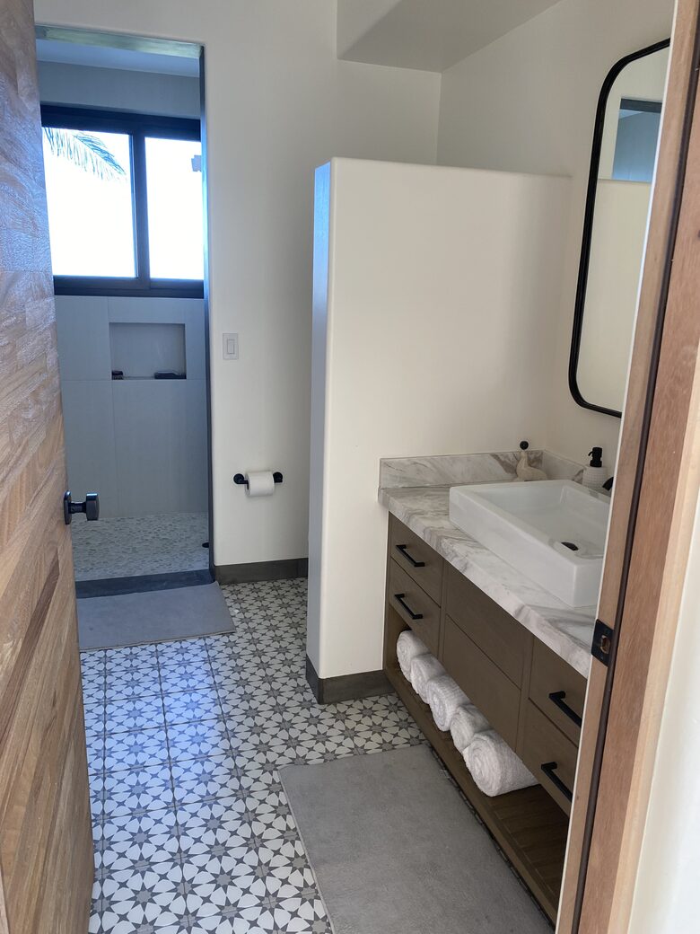 full bathroom off of second bedroom