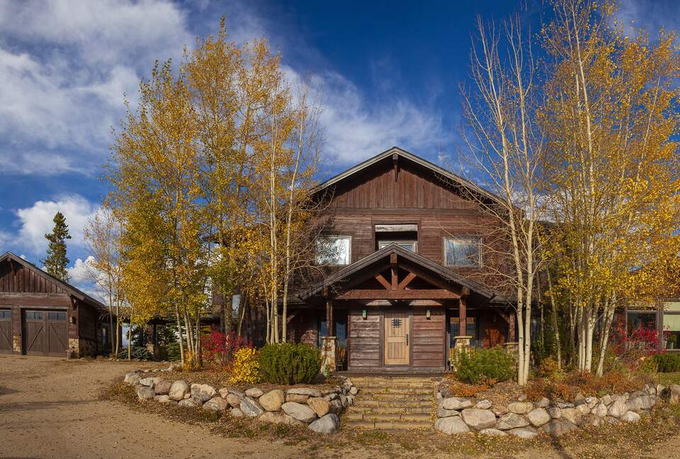 Oso's Overlook -- Make a Mountain of Memories - Fraser, Colorado
