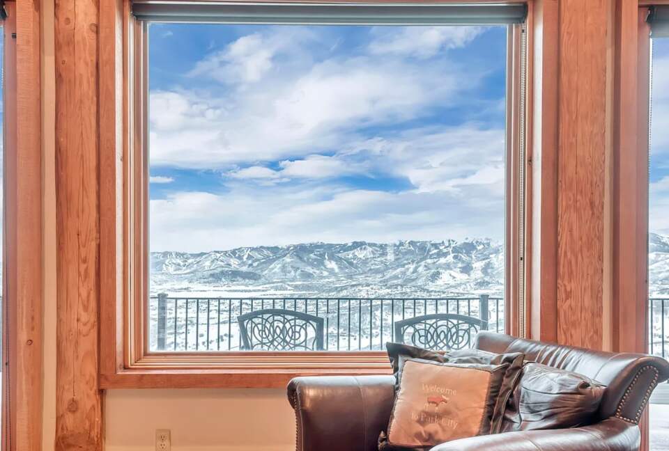 Custom Canadian Log Lodge - Park City, Utah