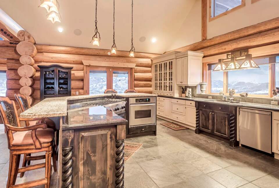 Custom Canadian Log Lodge - Park City, Utah