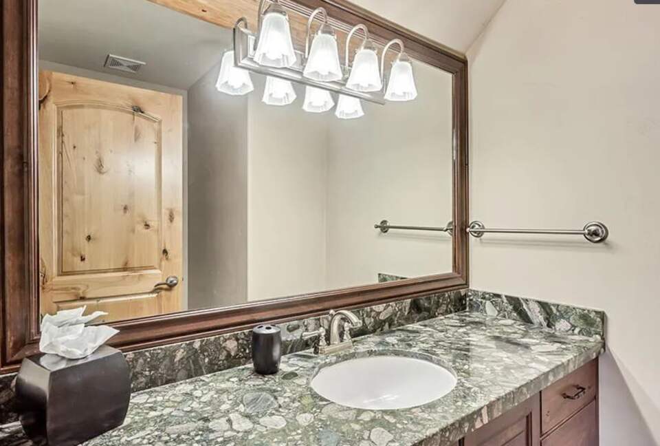 Custom Canadian Log Lodge - Park City, Utah