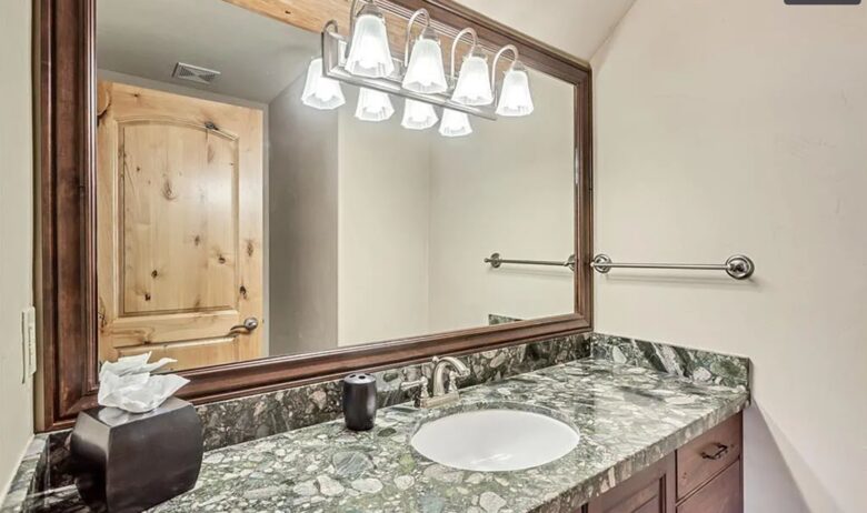 Custom Canadian Log Lodge - Park City, Utah