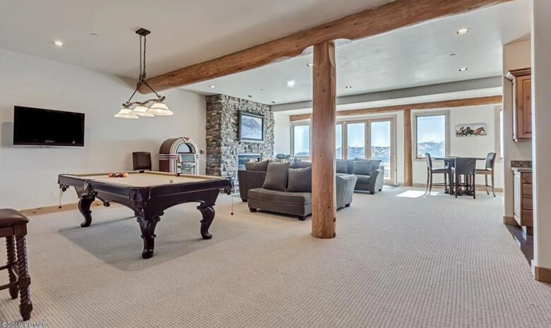 Custom Canadian Log Lodge - Park City, Utah