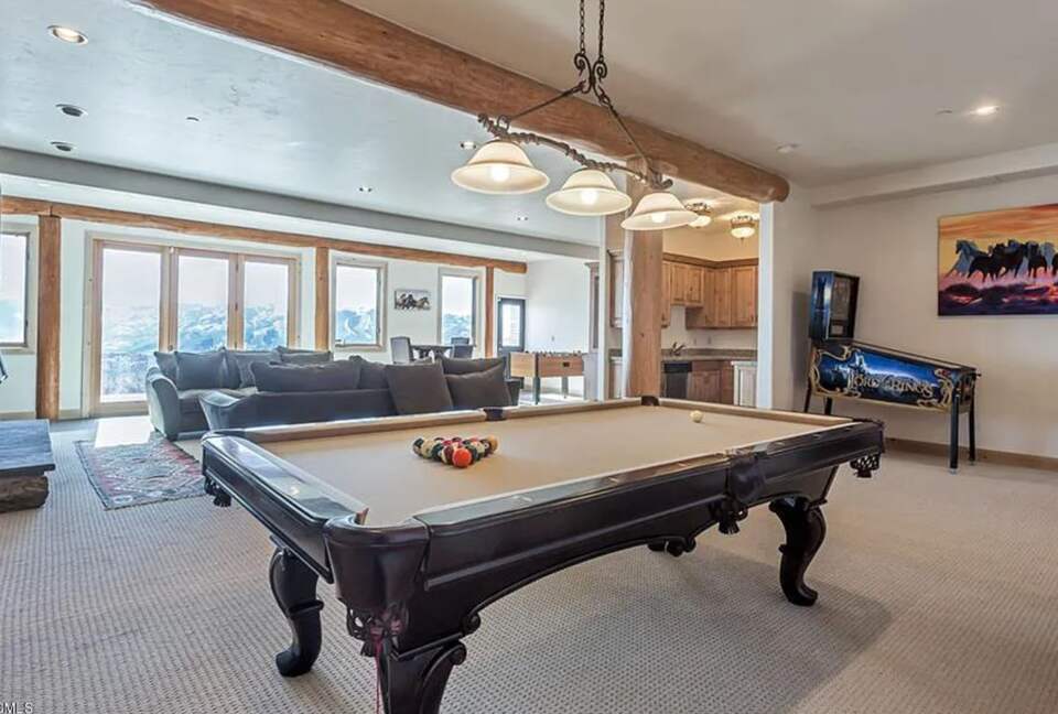 Custom Canadian Log Lodge - Park City, Utah