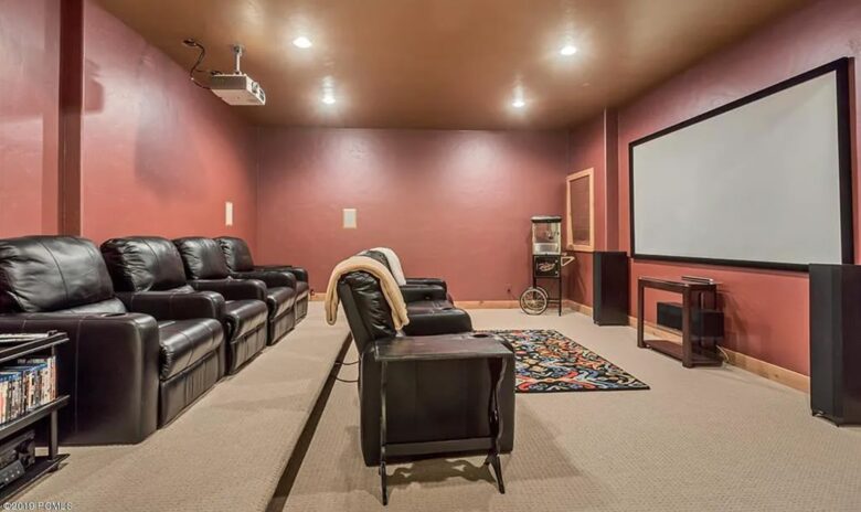 Custom Canadian Log Lodge - Park City, Utah