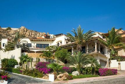 Paradise in Pedregal: Ocean Views & Infinity Pool - Cabo San Lucas, Mexico