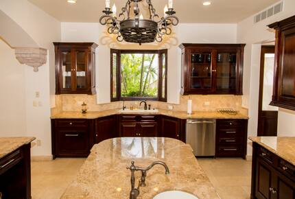 Paradise in Pedregal: Ocean Views & Infinity Pool - Cabo San Lucas, Mexico