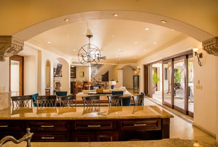 Paradise in Pedregal: Ocean Views & Infinity Pool - Cabo San Lucas, Mexico