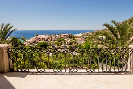 Paradise in Pedregal: Ocean Views & Infinity Pool - Cabo San Lucas, Mexico