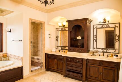 Paradise in Pedregal: Ocean Views & Infinity Pool - Cabo San Lucas, Mexico